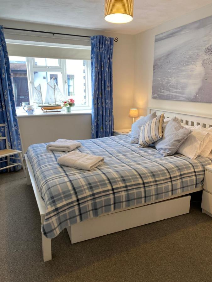 Trafalgar, Lovely Ground Floor Flat With Outside Patio Garden, Minutes Walk To Seafront Seaview Dış mekan fotoğraf